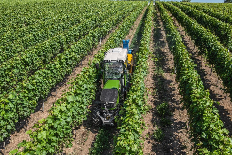 Tractor of the Year 2021 - Best Specialized
