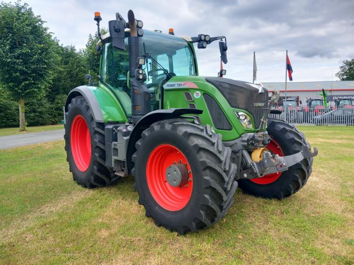 Used Fendt 720 Power Plus tractor