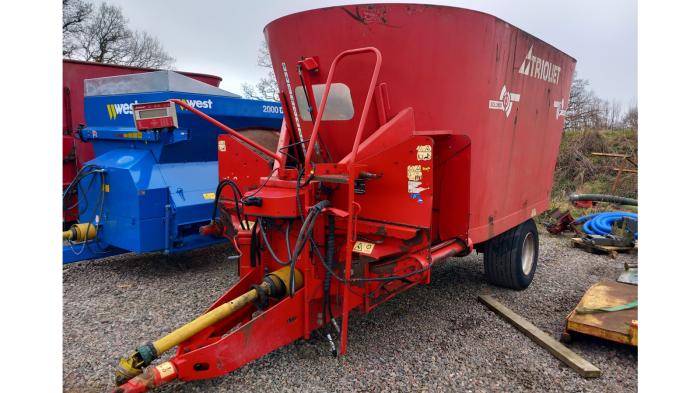 Used Trioliet 2-1600 feeder