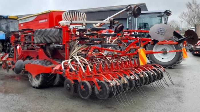 Used Pottinger Terrasem C4 drill