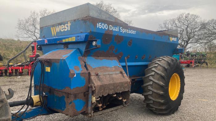 Used West 1600 dual muck spreader
