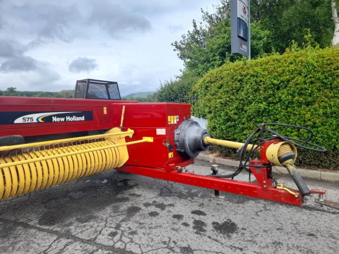 Used New Holland 575 baler