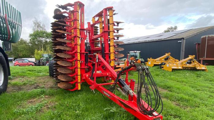 Ex Demo Vaderstad Carrier CR525XL disc harrow
