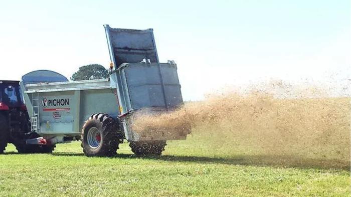 Ex Demo Pichon M14 Spreader