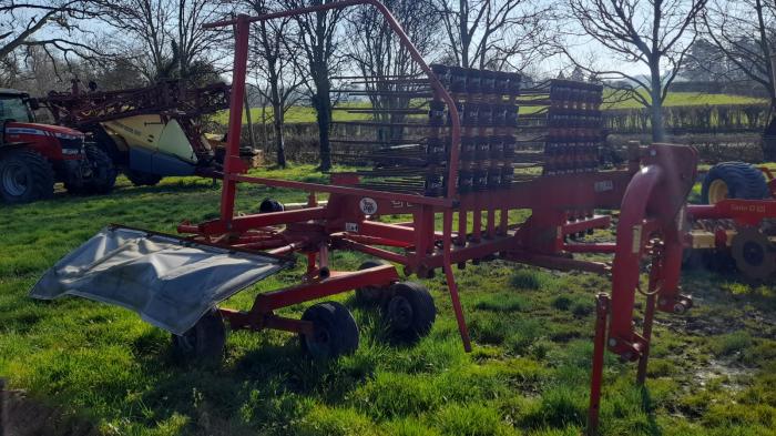 Used Galfre AG460/12 Single Rotor Rake