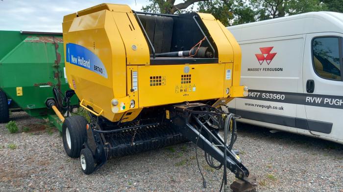Used New Holland BR740A round baler