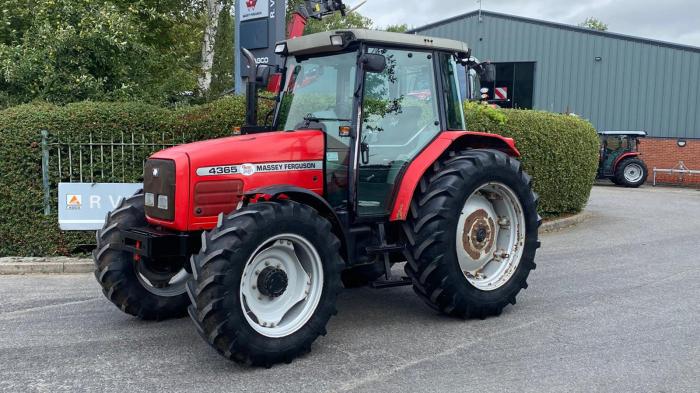 Used Massey Ferguson 4365 ST tractor