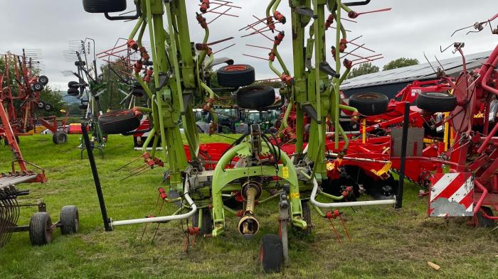 Used Claas Volta Mounted Tedder