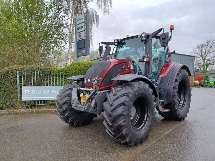 Used Valtra T174N Tractor