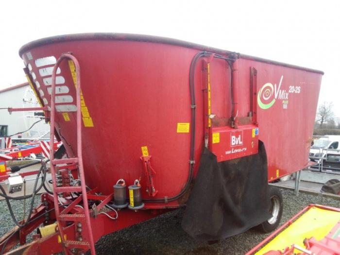 Used BVL V-Mix 20-2S Diet Feeder