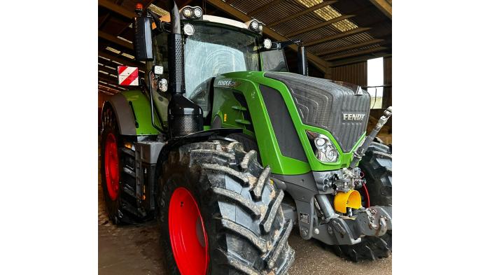 Used Fendt 828 profi plus tractor