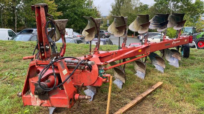 Used Kverneland LD85-240-9 Plough