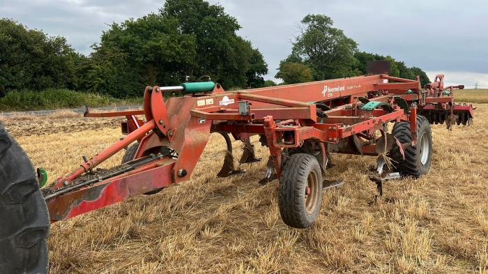 Used Kverneland CTS 3m cultivator