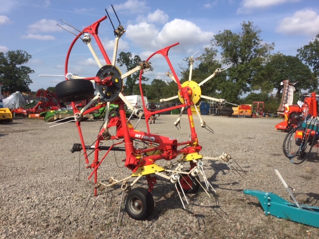 Used Pottinger HIT 540N tedder