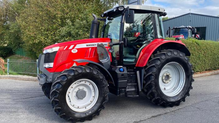 Used Massey Ferguson 6713S Efficient tractor