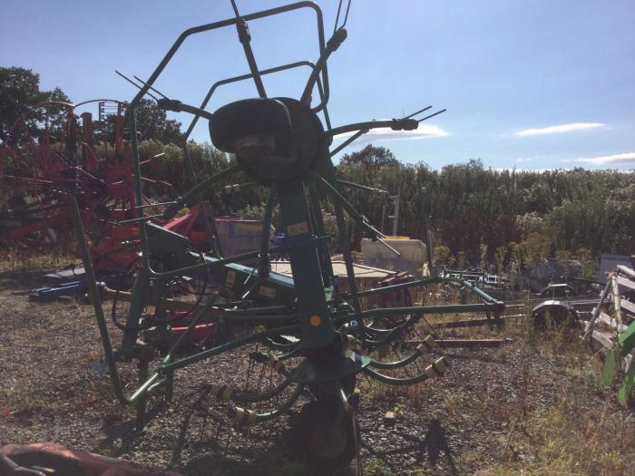 Used Krone KW5.52 tedder