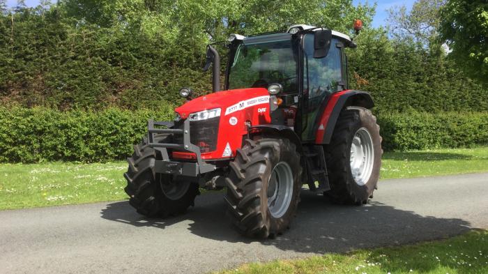 Used Massey Ferguson 5711M tractor