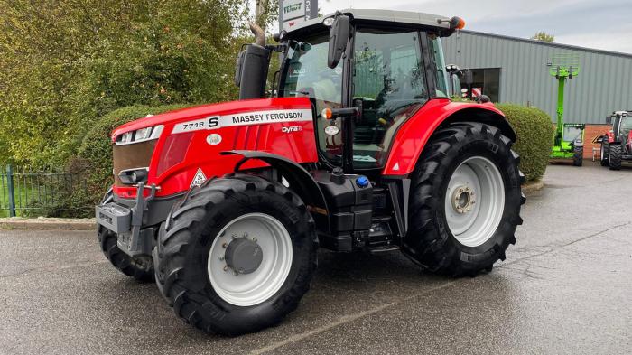 Used Massey Ferguson 7718S Efficient tractor