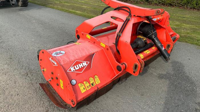 Used Kuhn BPR 240 flail topper