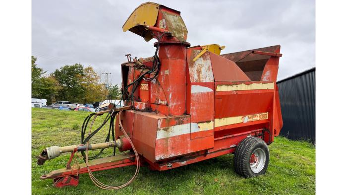 Used Teagle Tomahawk 8080TC feeder bedder