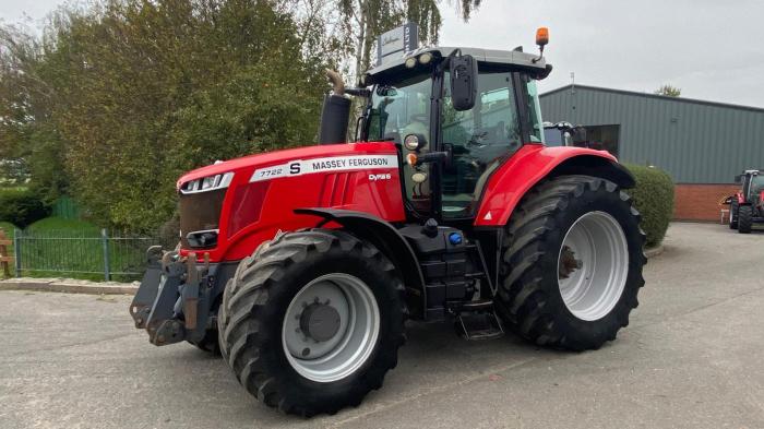 Used Massey Ferguson 7722S Exclusive Tractor