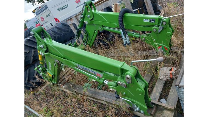New Fendt Cargo 3X/65 loader